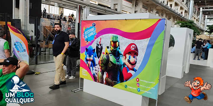 Uma geral dos corredores do evento